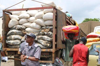 customs-hands-over-seized-foods-items-to-owners