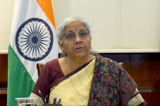 Indian_finance_minister_cuts_customs_duty_17_cancer_drugs